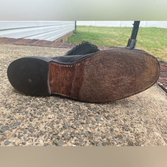 Men’s Allen Edmonds Dress Shoes - Picture 8 of 10